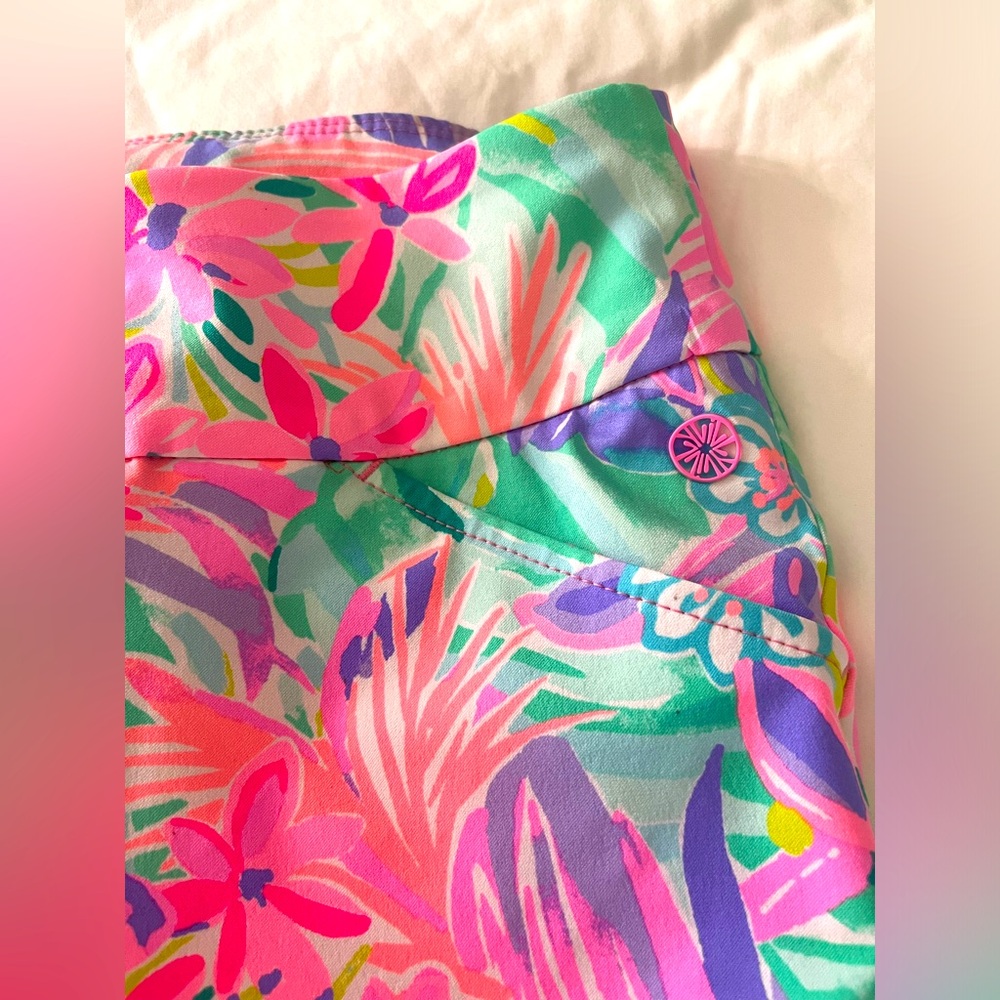 Lilly Pulitzer Lucretia Shorts Sz 2 View 3